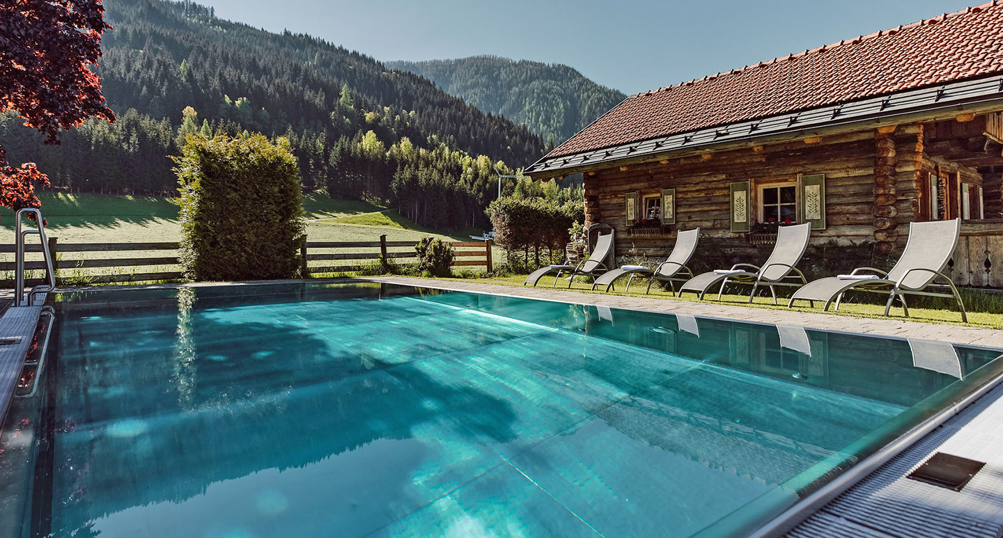 Sommerurlaub im Hotel loj in Flachau, dein Hotel mit Pool im Salzburgerland in Österreich für Genießer und Aktivurlauber
